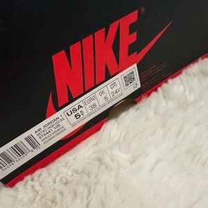 Air Jordan Retro High Mocha